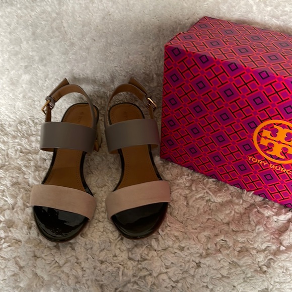 Tory Burch Gigi 55MM Sandals - Picture 1 of 6